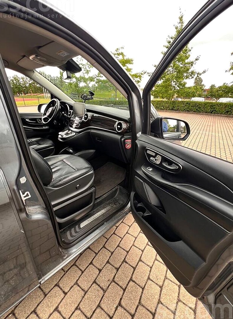 Mercedes-Benz V220 — foto 5