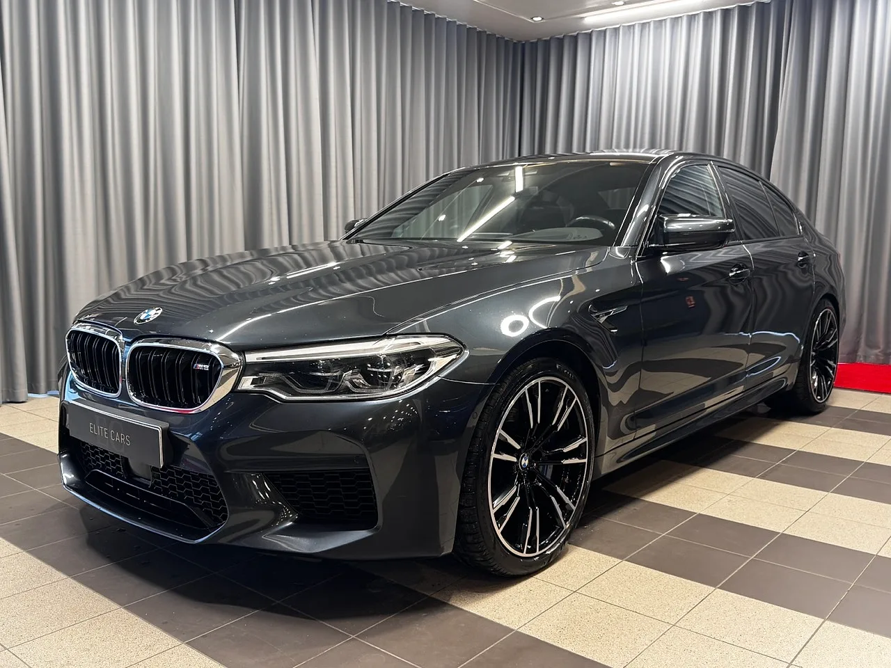 BMW M5, 2019. gads