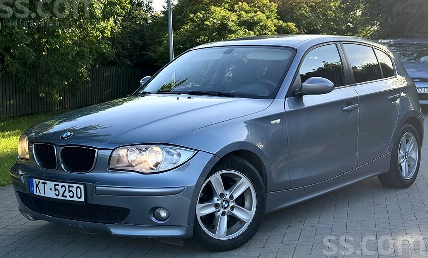 BMW 120 — foto 2