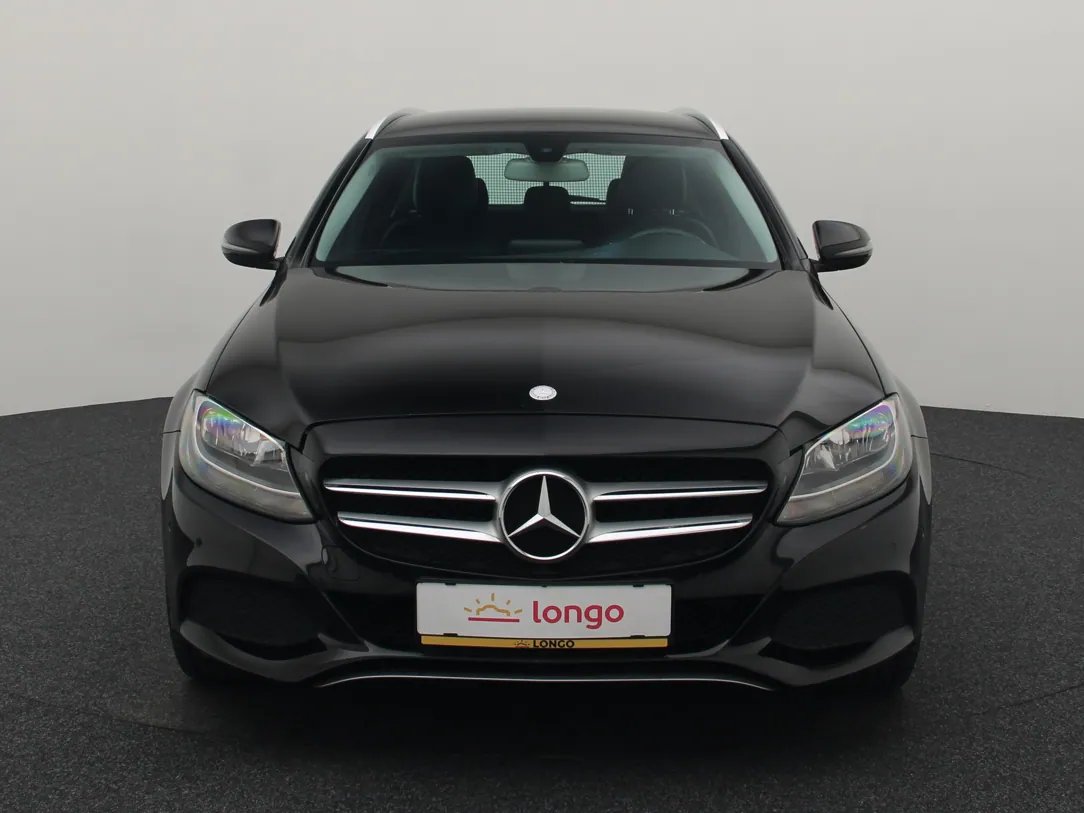 MERCEDES BENZ C180 — foto 4