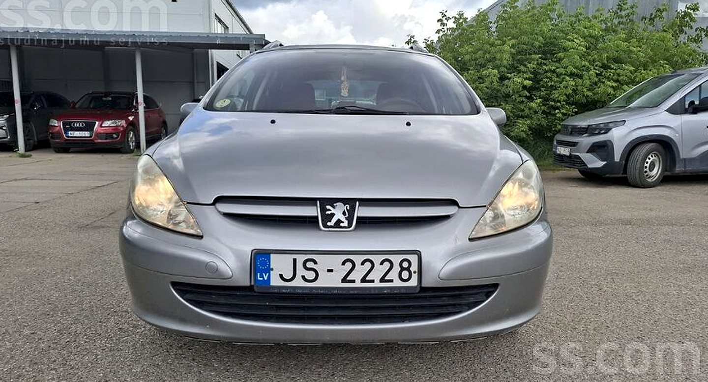 Peugeot 307, 2002. gads