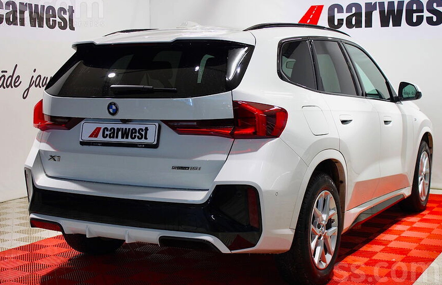 BMW X1 — foto 4