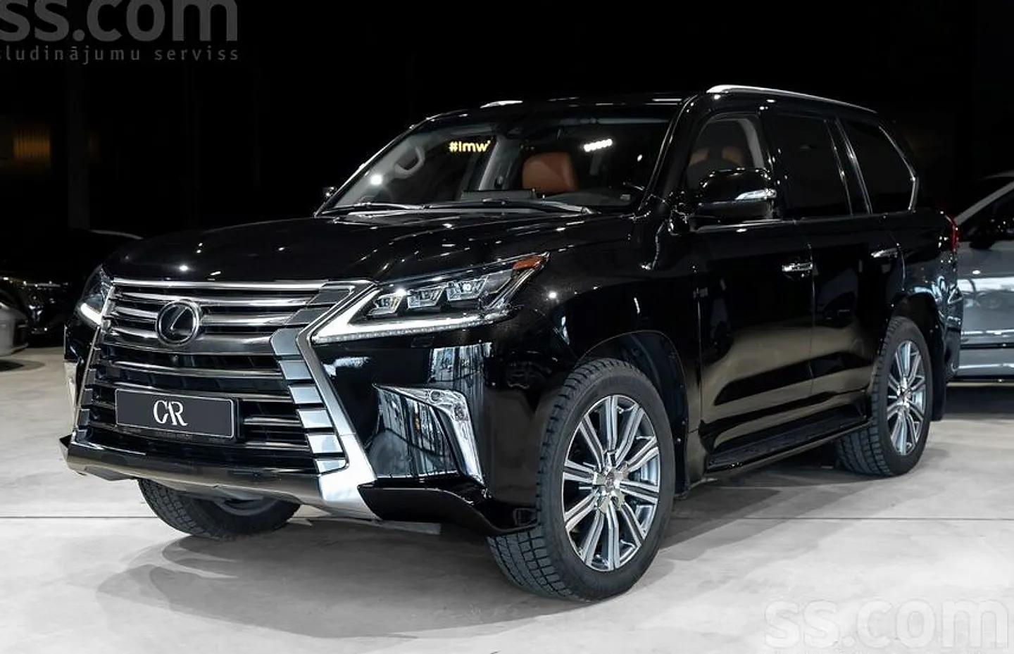 Lexus LX, 2017. gads