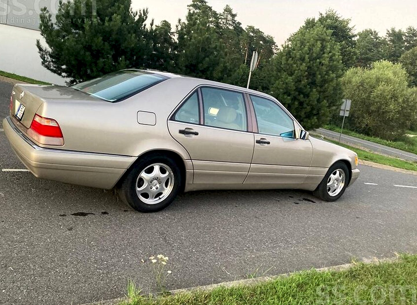 Mercedes-Benz S420 — foto 4