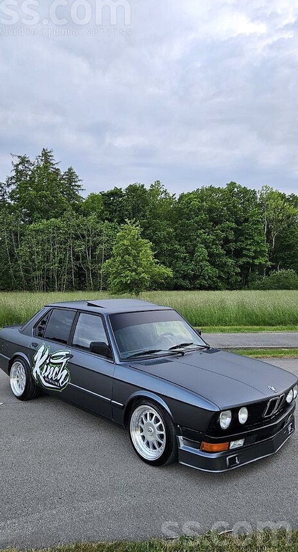 BMW 525 — foto 3