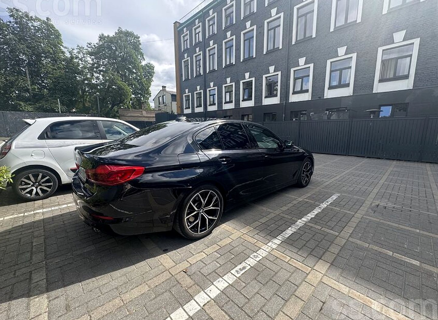 BMW 520 — foto 5