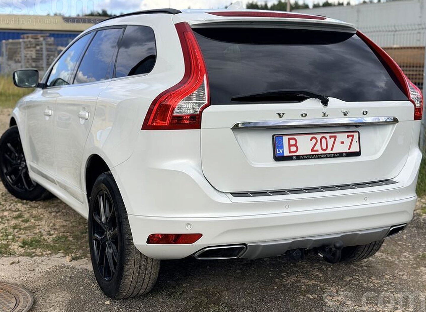 Volvo XC 60 — foto 2