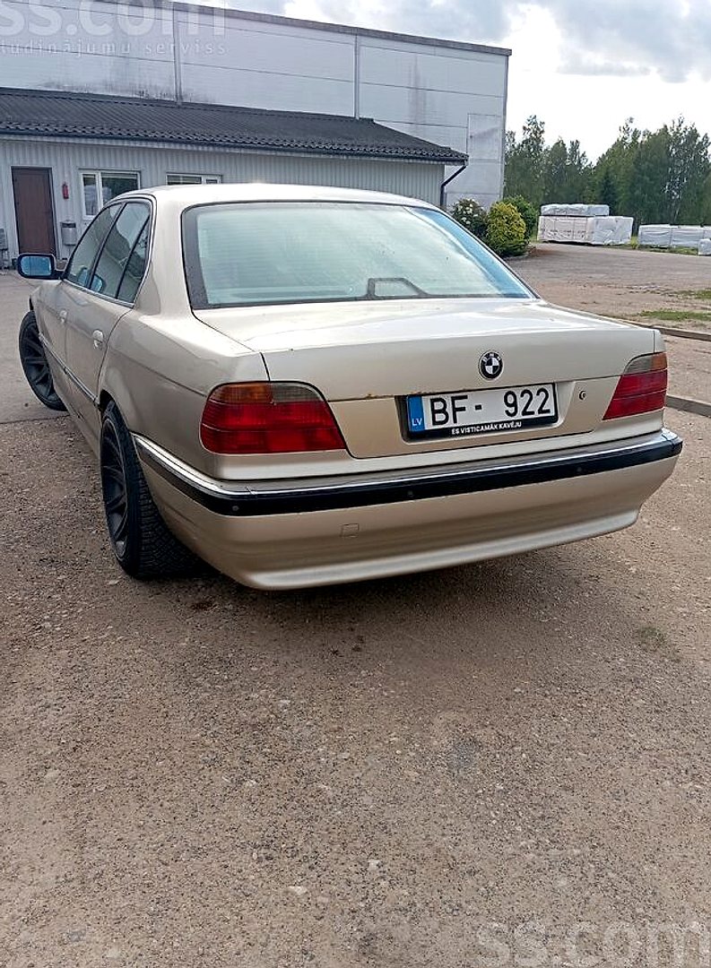 BMW 735 — foto 5