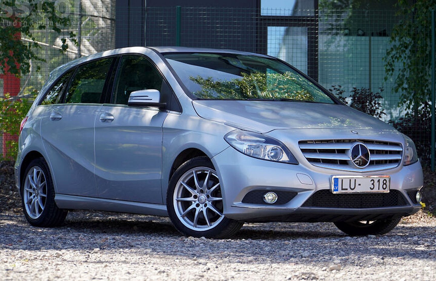 Mercedes-Benz B220 — foto 2