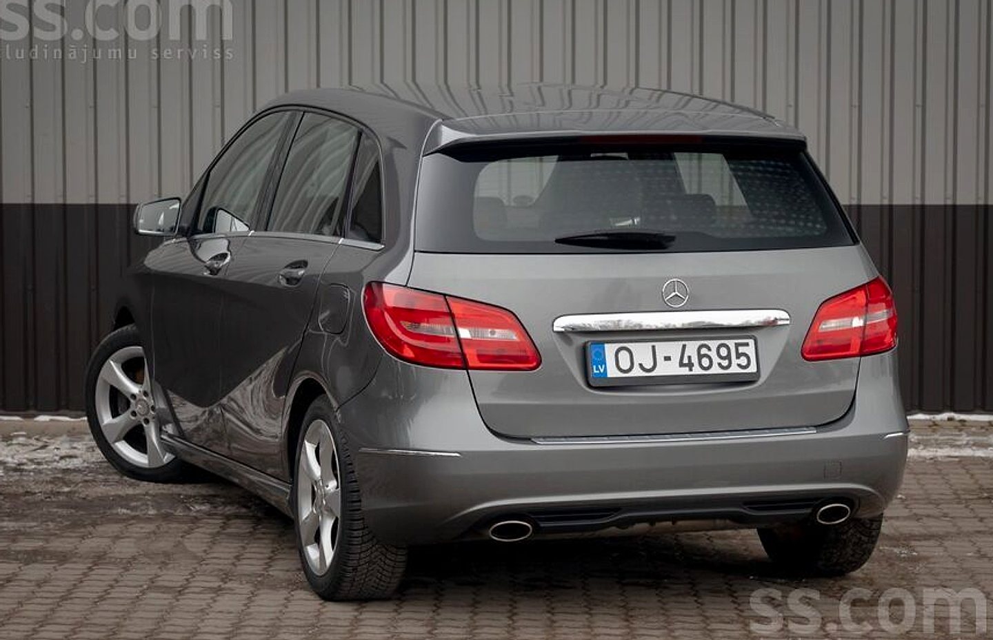 Mercedes-Benz B180 — foto 4