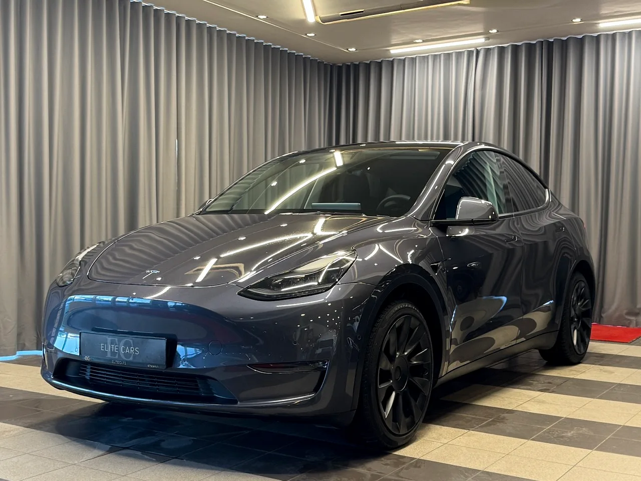 Tesla Model Y Long Range AWD, 2021. gads