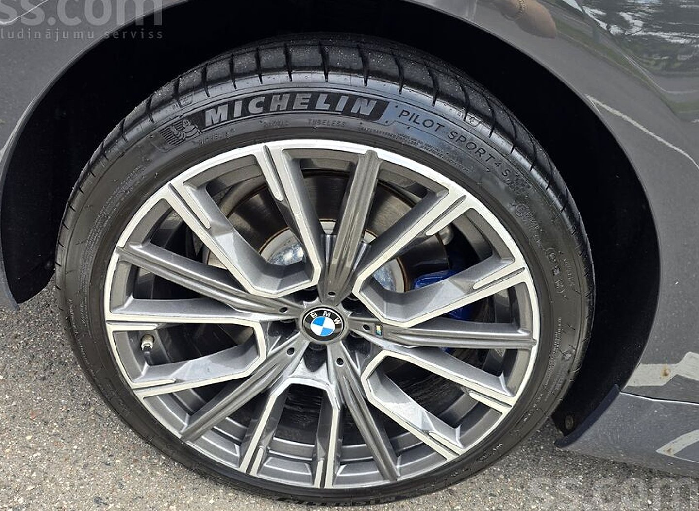 BMW 750 — foto 5