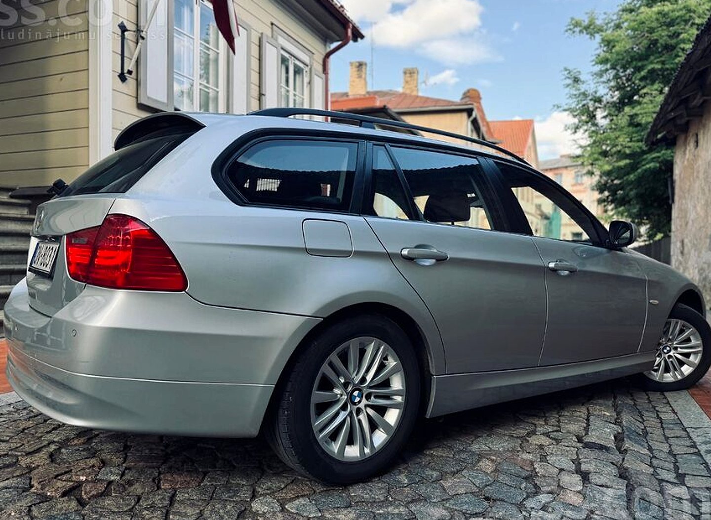 BMW 320 — foto 6