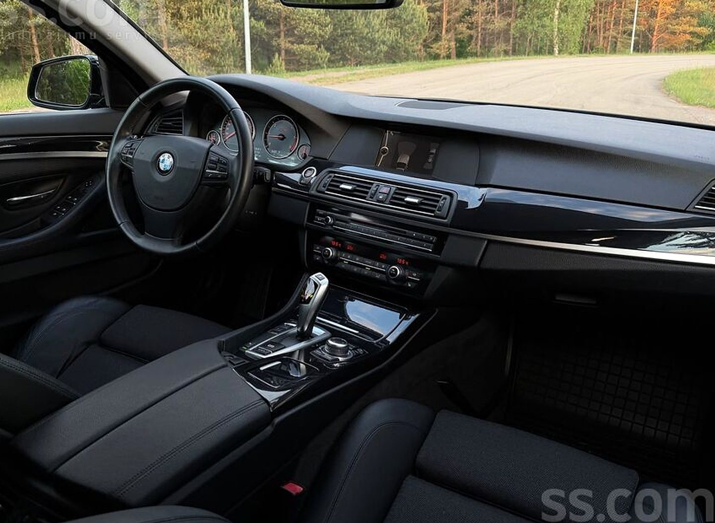 BMW 520 — foto 5