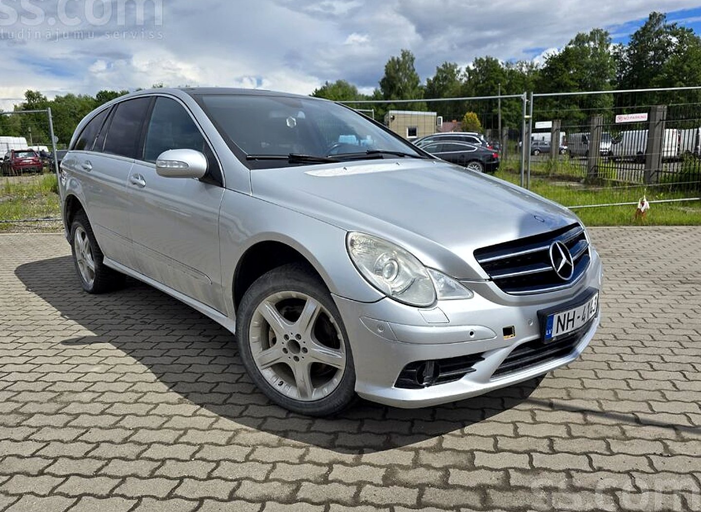 Mercedes-Benz R320 — foto 2