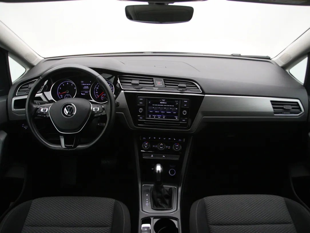 Volkswagen Touran — foto 3