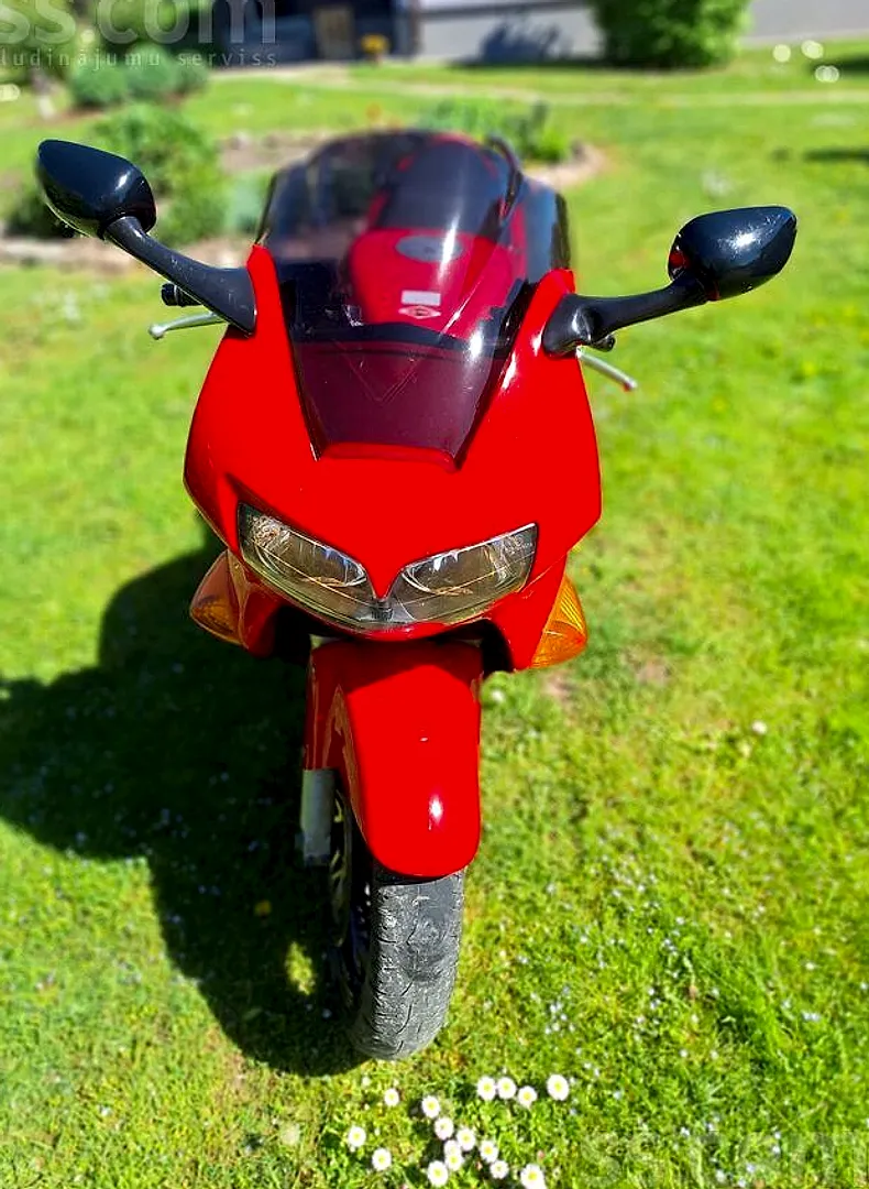 Honda Vfr, 1999. gads
