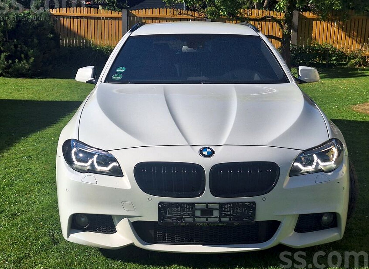 BMW 520 — foto 2