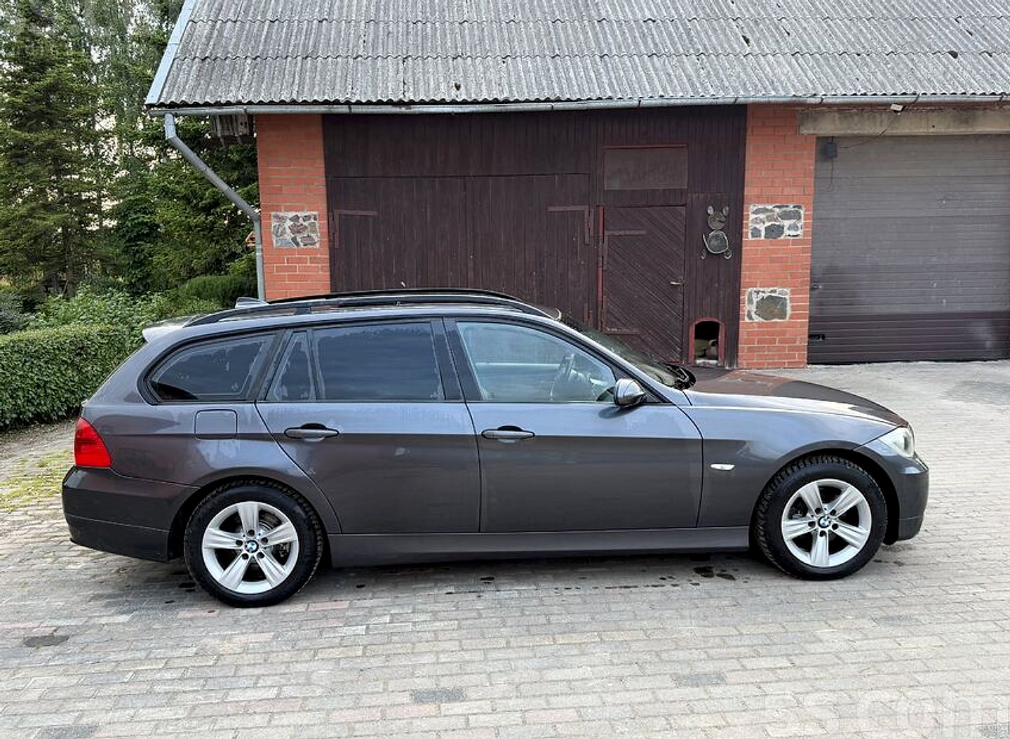 BMW 318 — foto 2