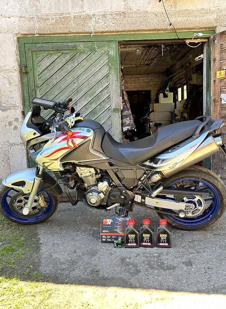 Aprilia Strada 660, 2009. gads