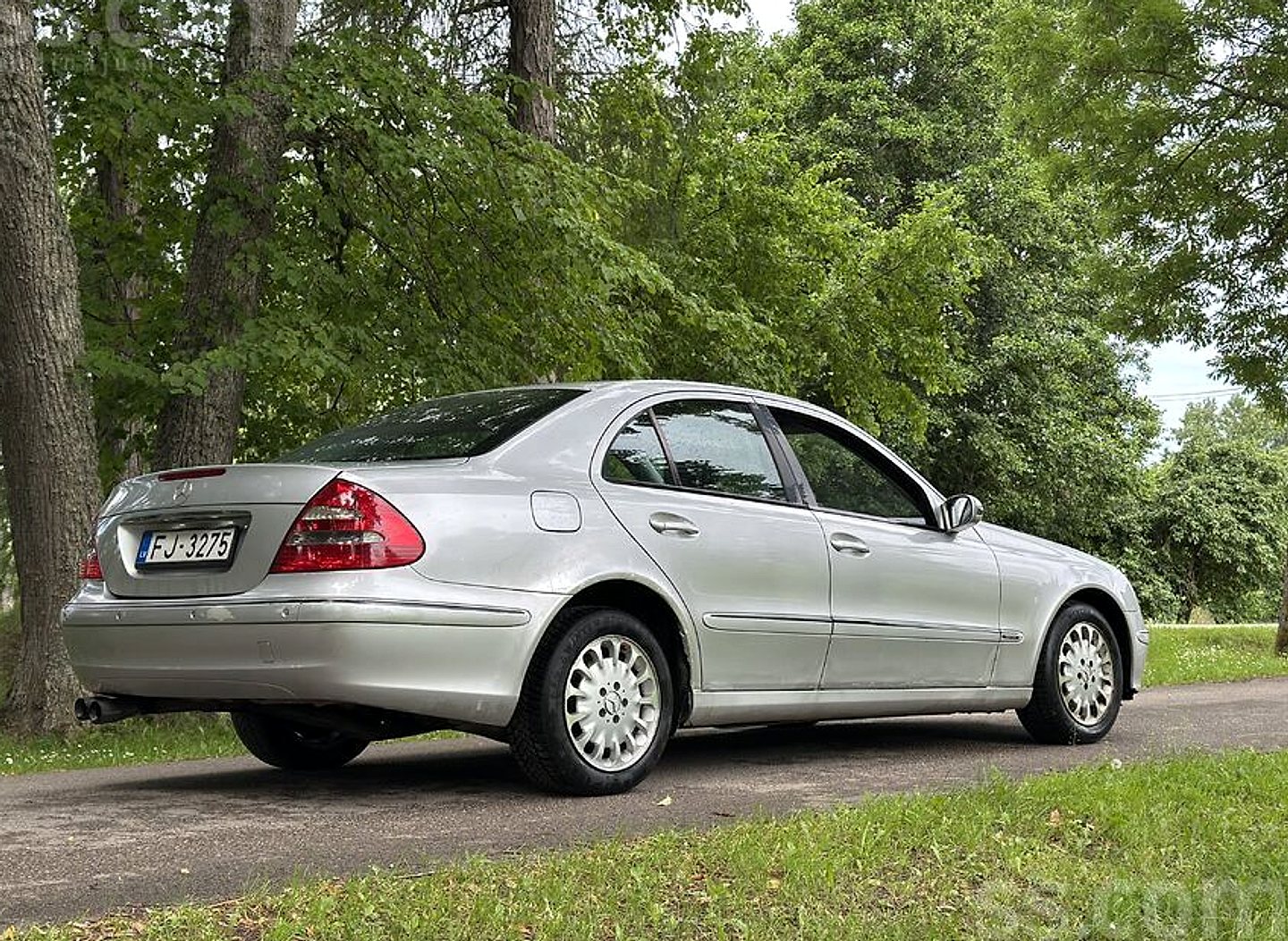 Mercedes-Benz E220 — foto 5