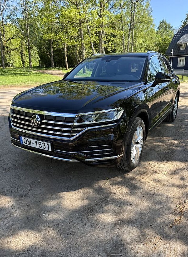 Volkswagen Touareg, 2023. gads