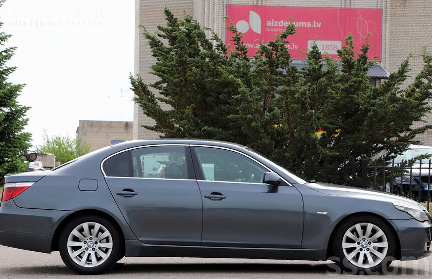 BMW 525 — foto 2