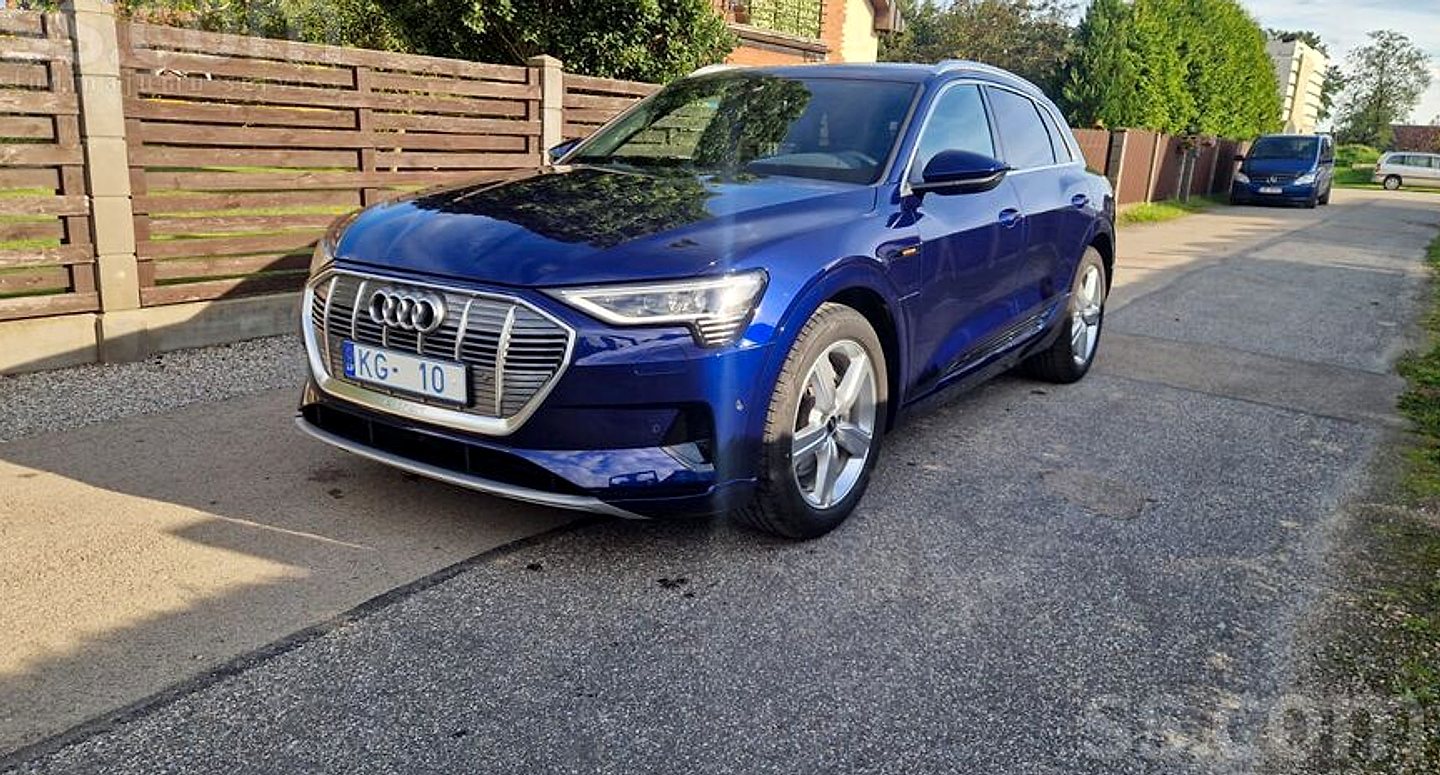 Audi E-tron — foto 2