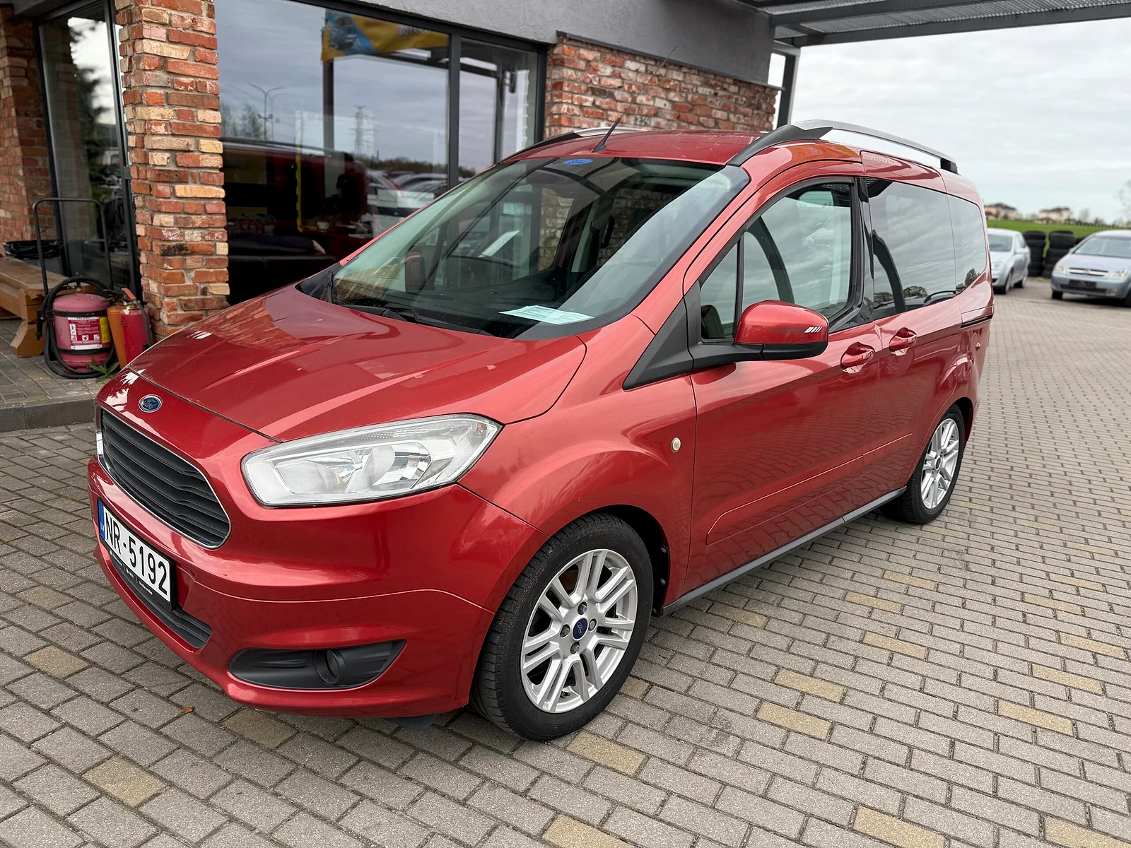 Ford Nav pieejams, 2015. gads