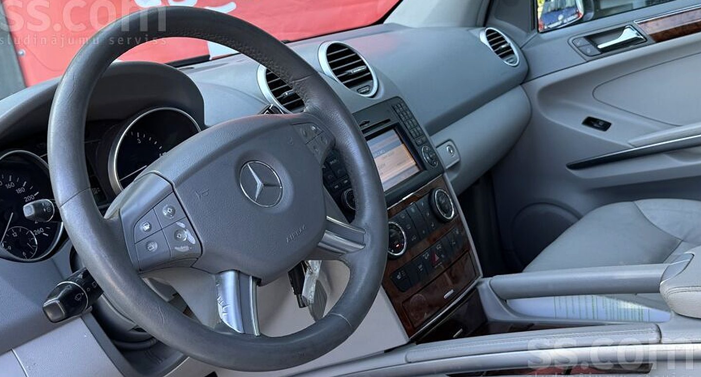 Mercedes-Benz ML320 — foto 6