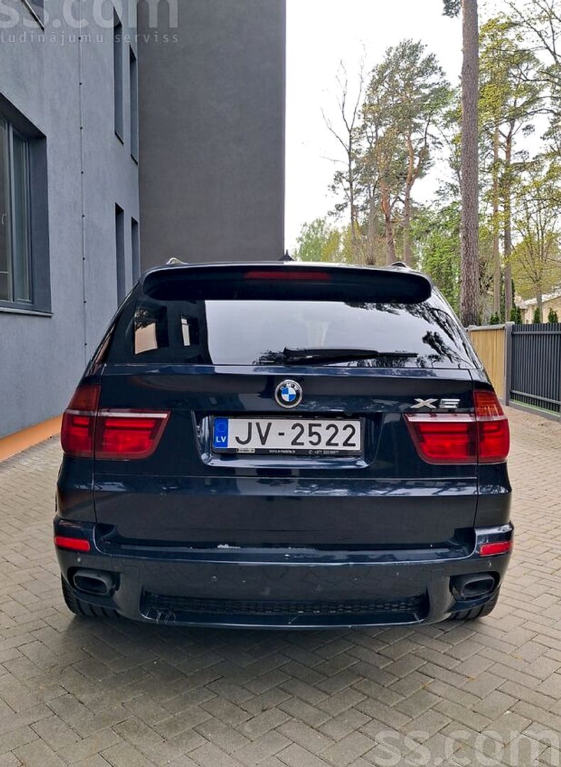 BMW X5 — foto 3