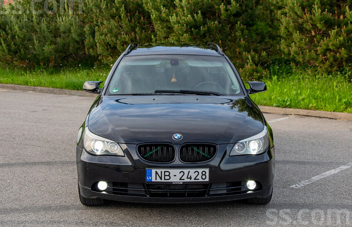 BMW 520 — foto 2