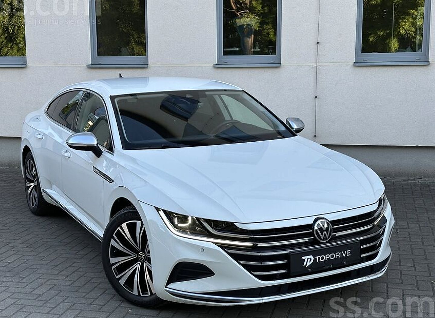 Volkswagen Arteon, 2021. gads