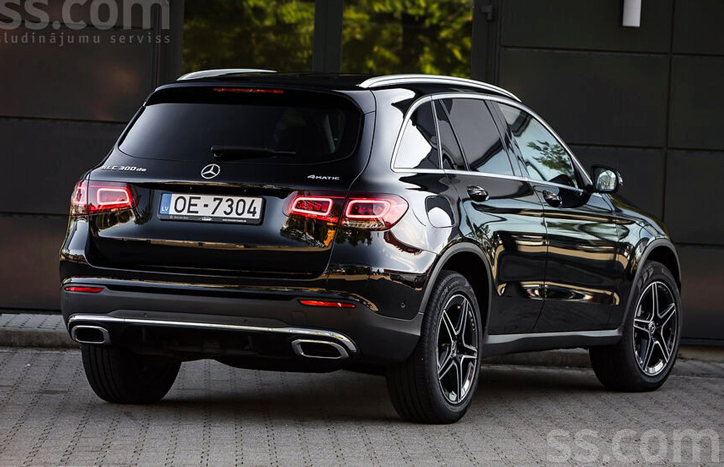 Mercedes-Benz GLC 300 — foto 6