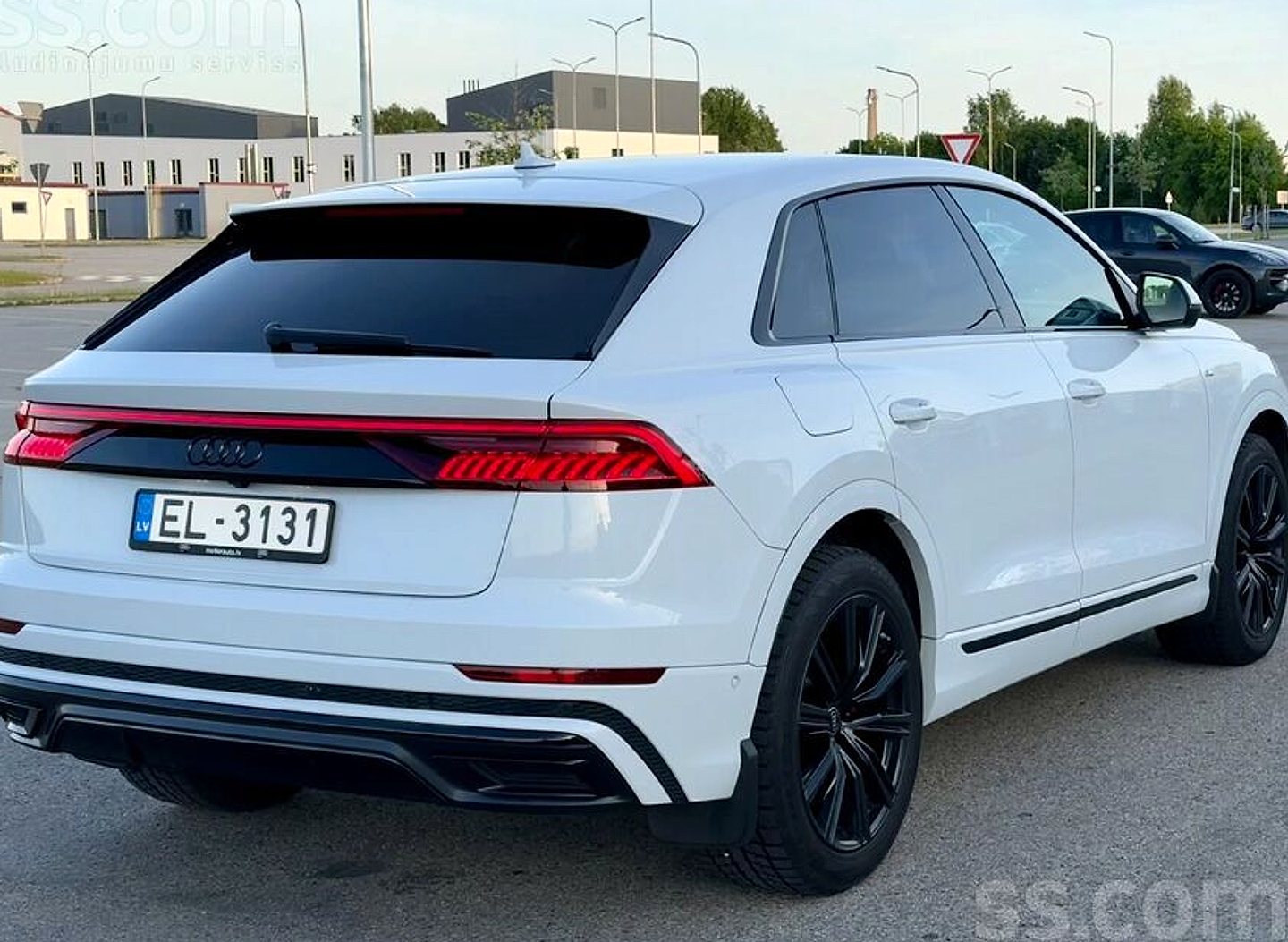 Audi Q8 — foto 3