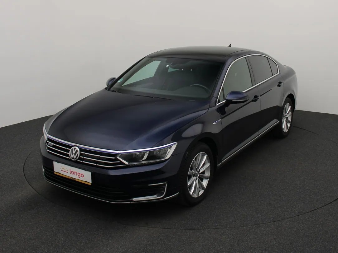 Volkswagen Passat B8 — foto 2