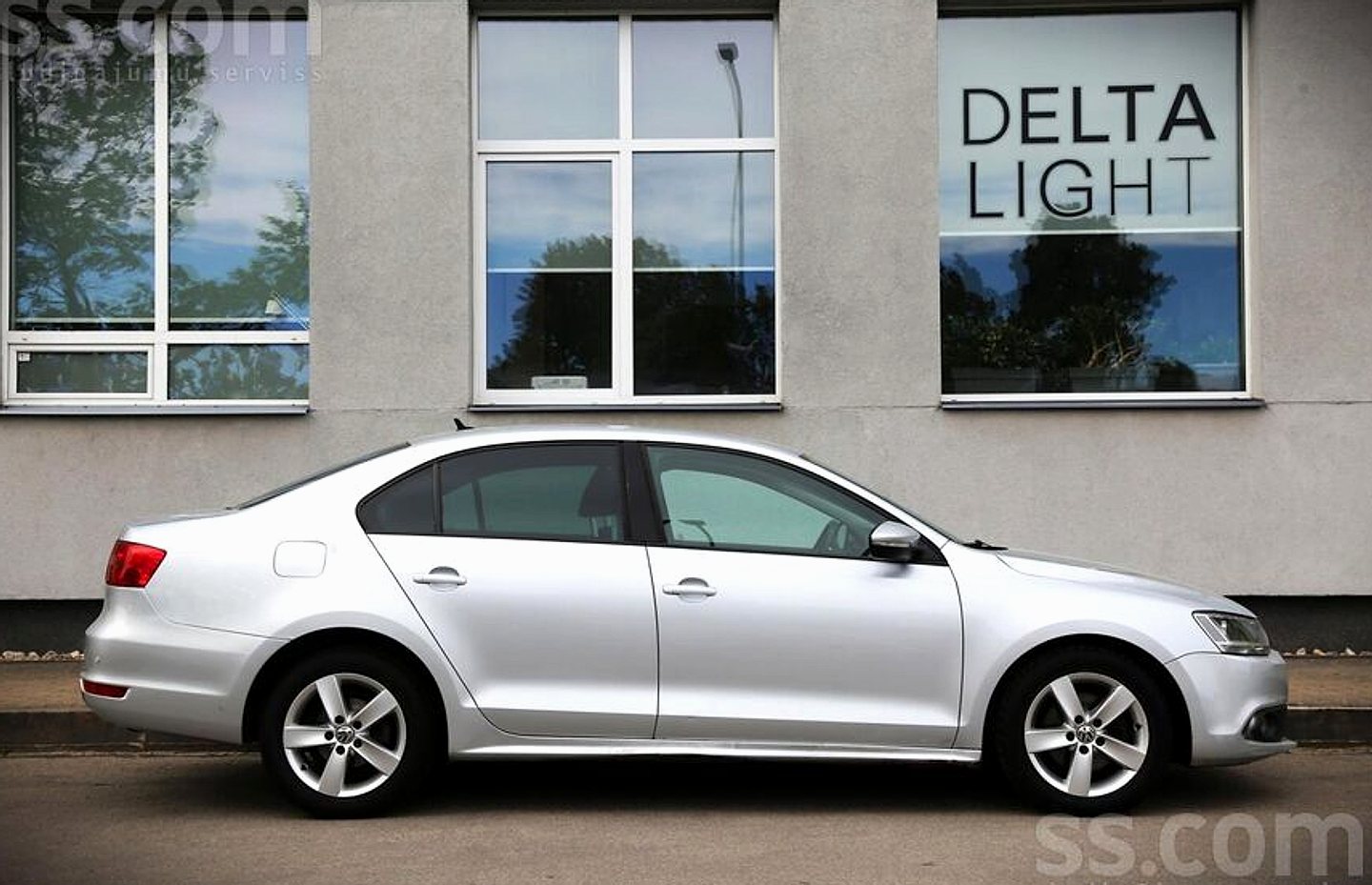 Volkswagen Jetta — foto 3