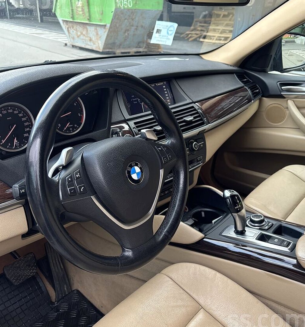 BMW X6 — foto 4