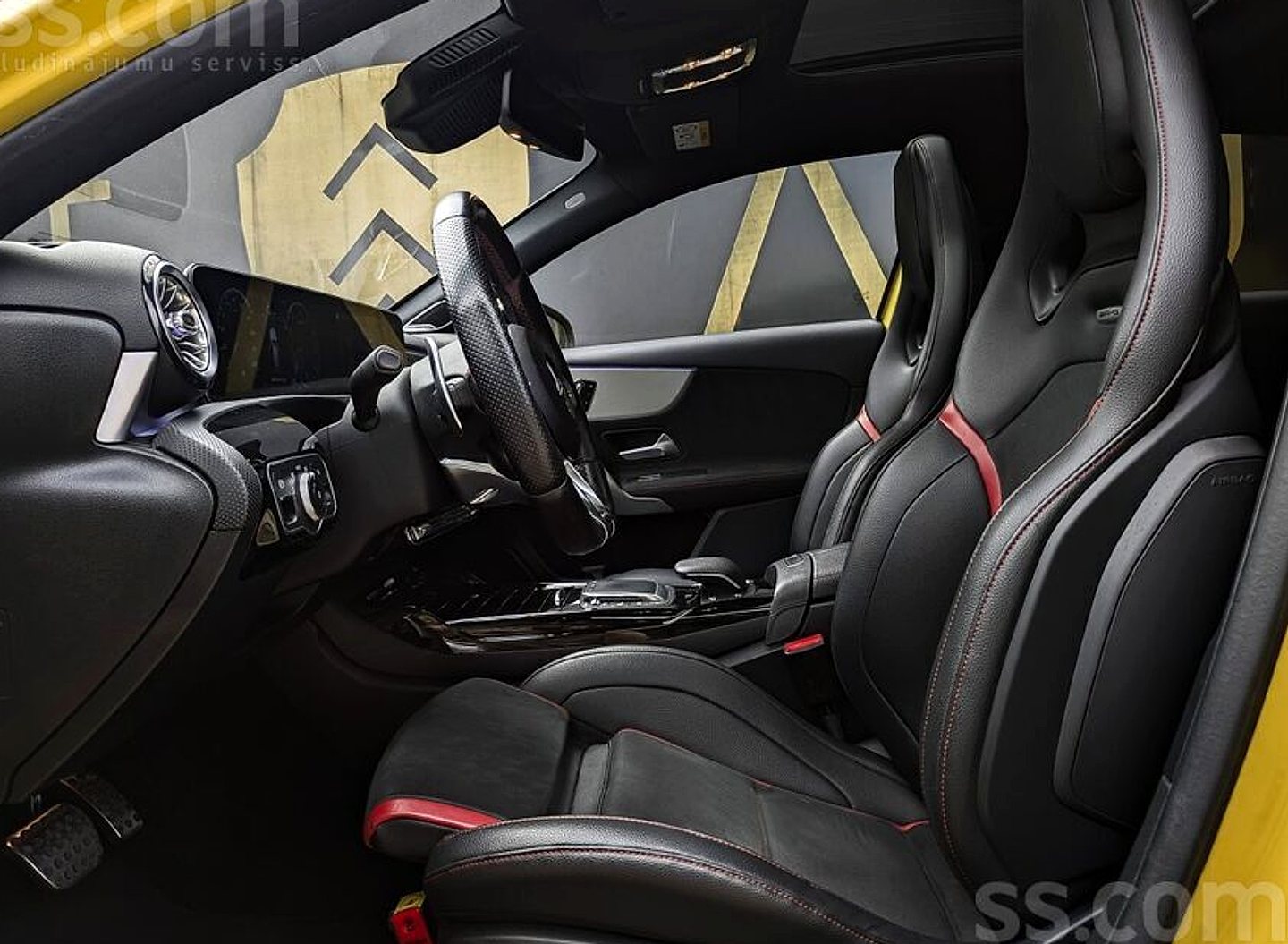 Mercedes-Benz A45 AMG — foto 5