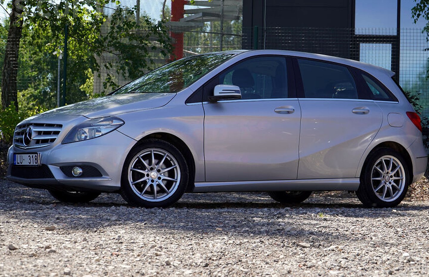 Mercedes-Benz B220 — foto 4