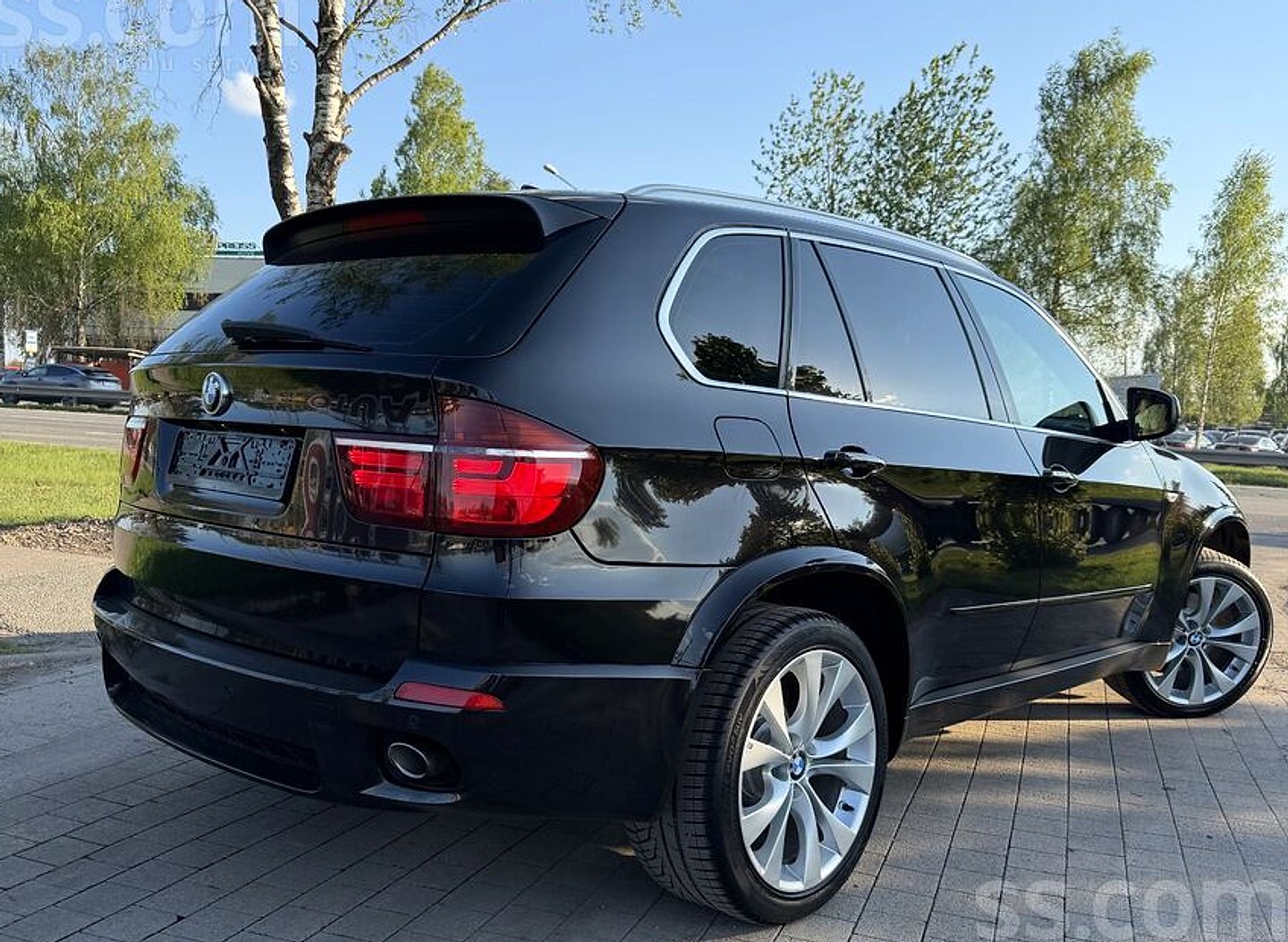 BMW X5 — foto 2