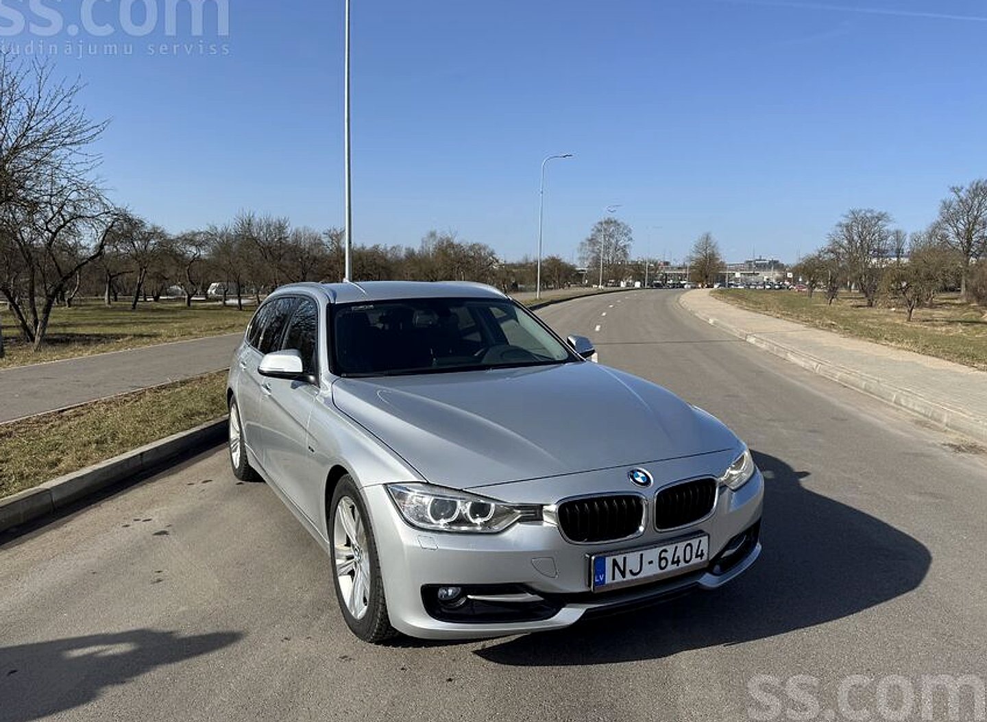 BMW 320 — foto 3