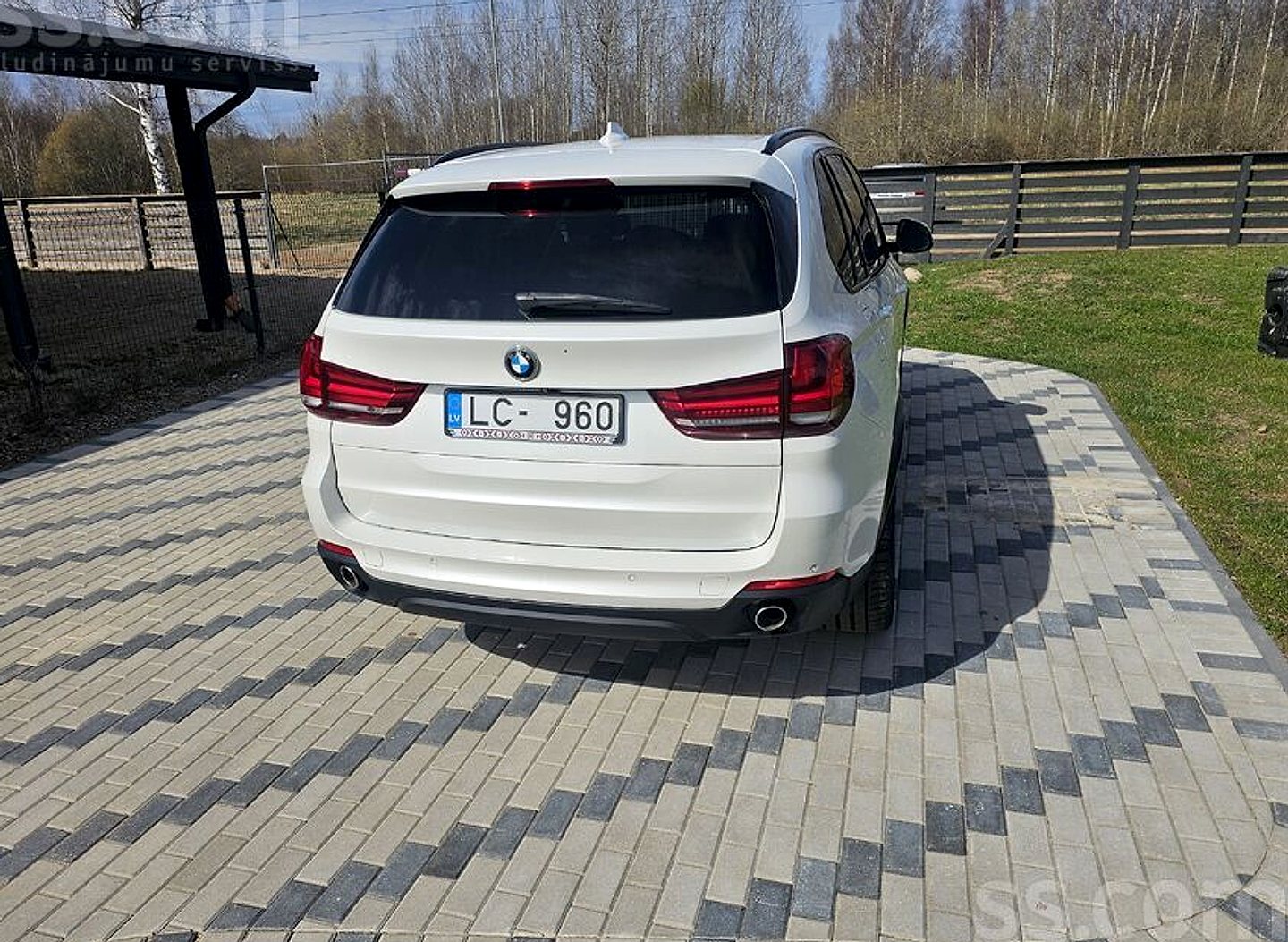 BMW X5 — foto 4