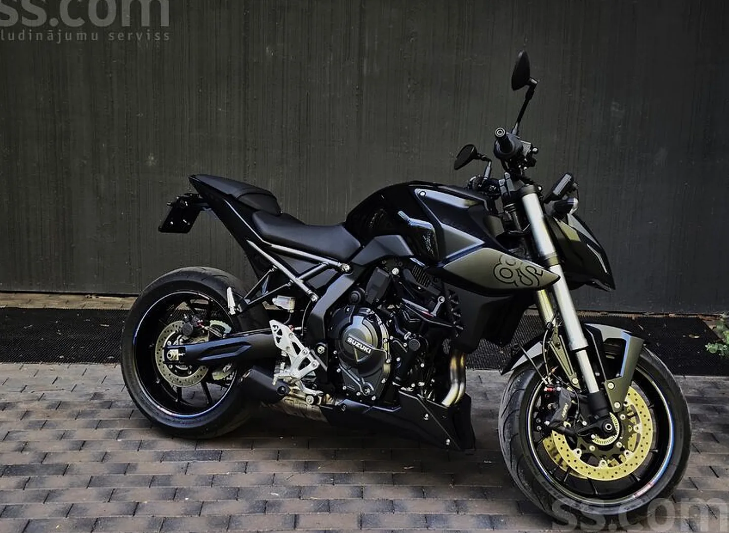 Suzuki Gsx-s800