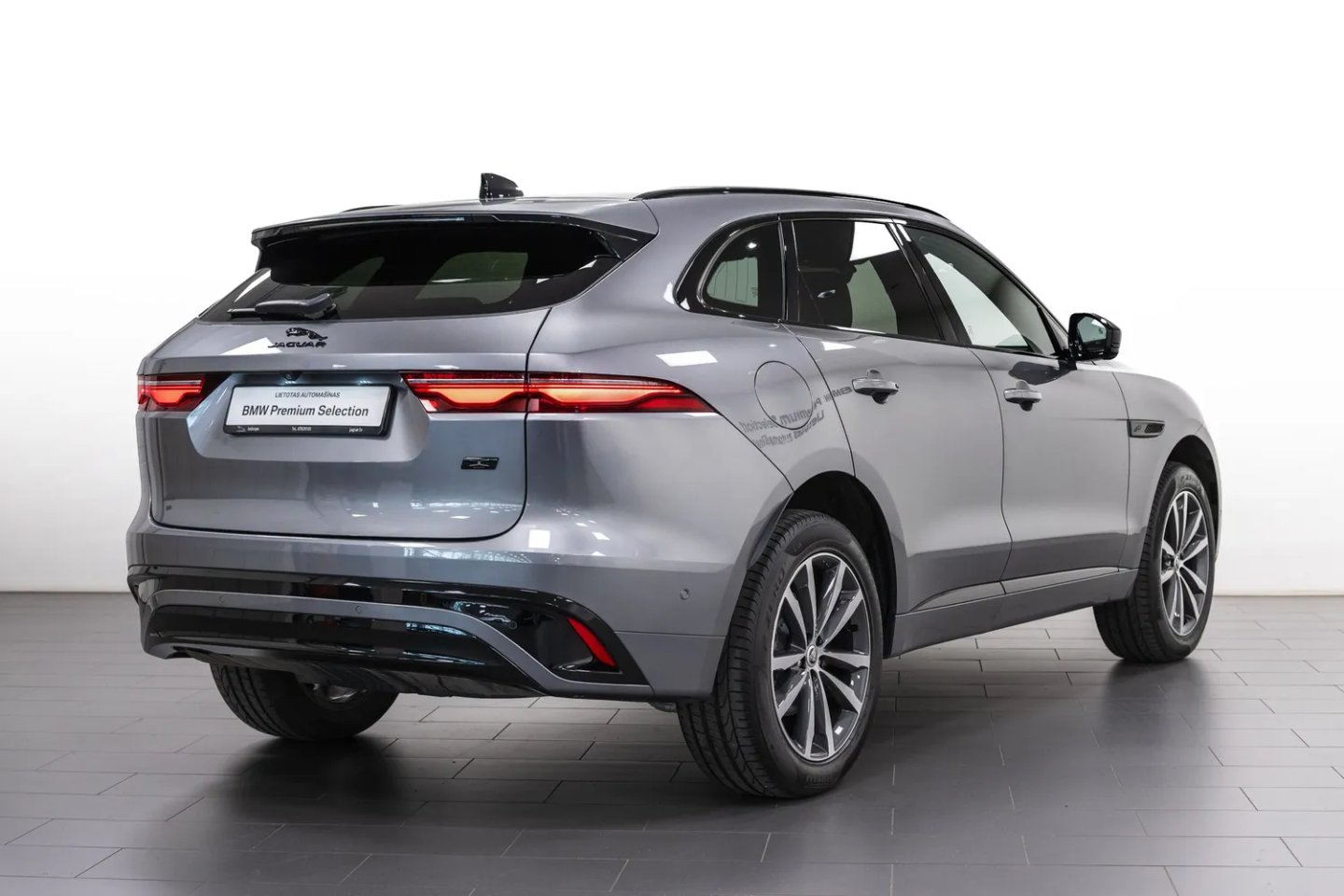 Jaguar F PACE — foto 4