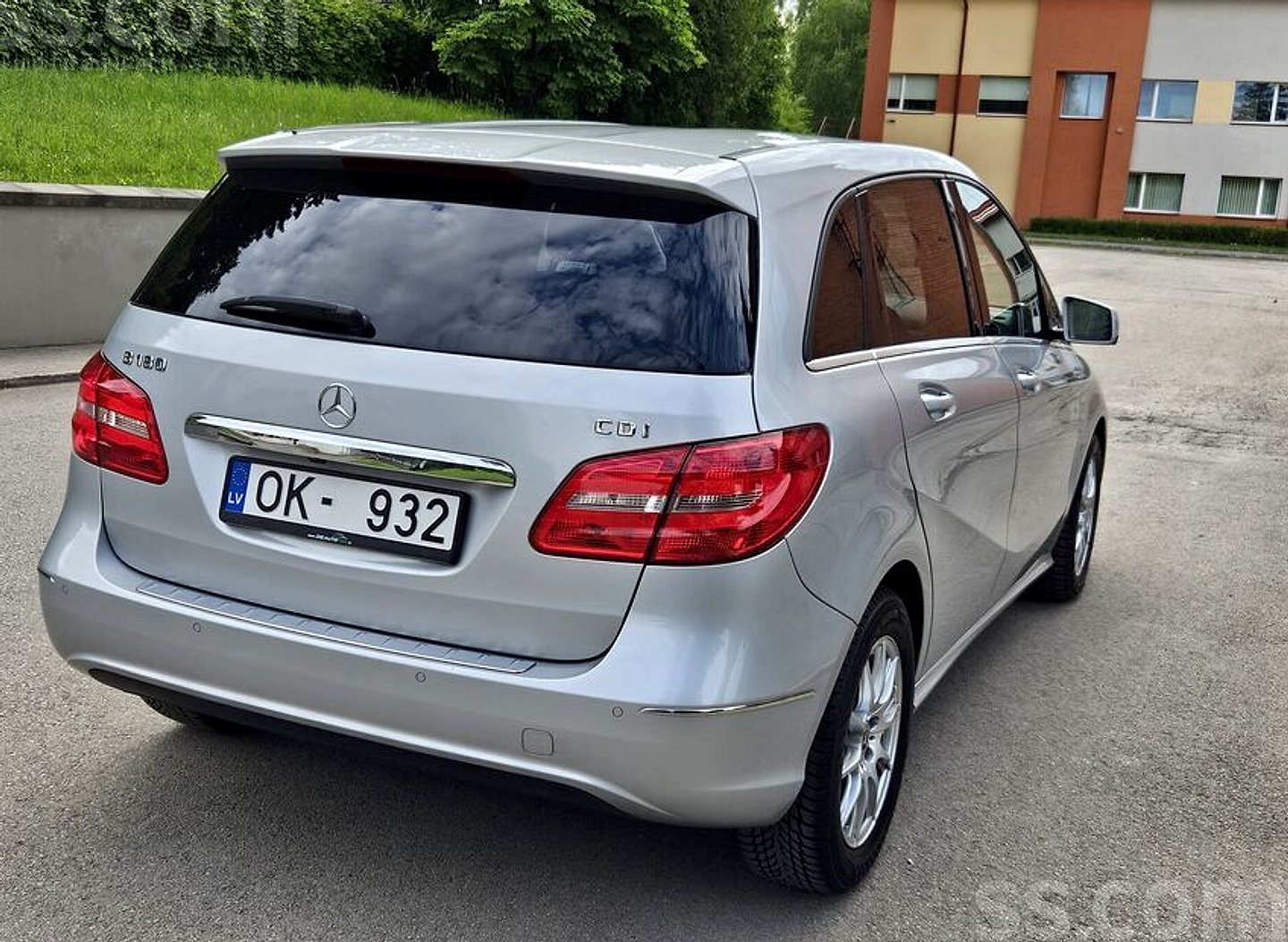 Mercedes-Benz B180 — foto 6