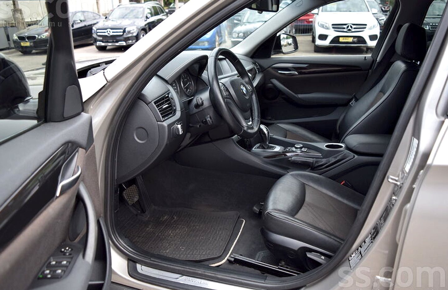 BMW X1 — foto 3