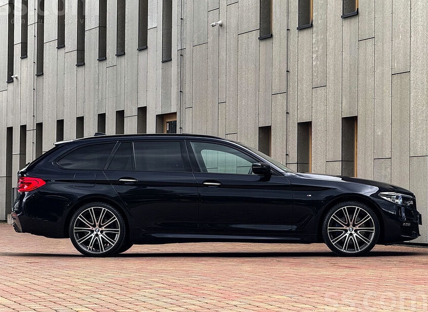 BMW 540 — foto 2