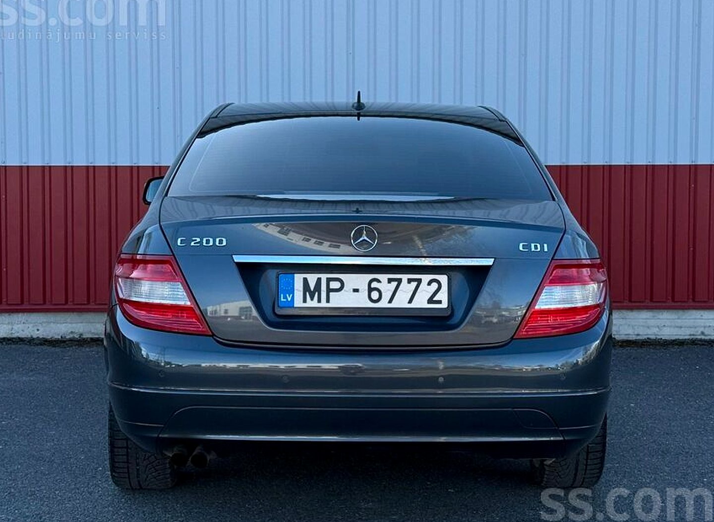 Mercedes-Benz C200 — foto 6