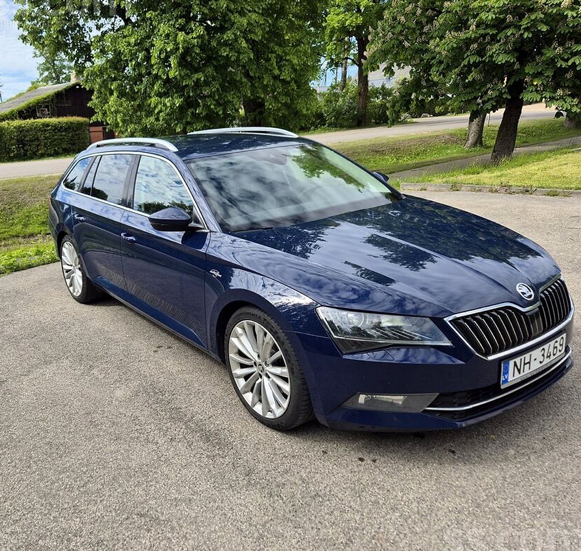 Škoda Superb — foto 2